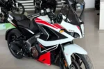 मार्केट में खलबली मचाने आई 200cc इंजन वाली Bajaj Pulsar RS 200, लुक और फीचर्स ने किया दीवाना!